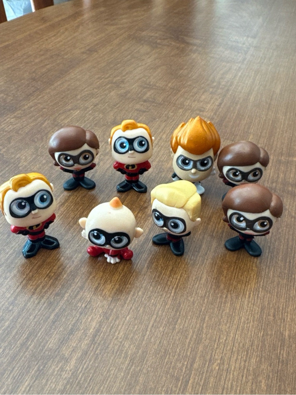 The Incredibles Disney Doorables set of 8 figures.
